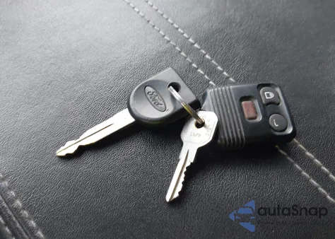 2008 Ford F-250 Fx4/Harley-Davidson/King Ranch/Lariat/Xl/Xlt z USA, uszkodzony, nr VIN 1FTSW21R78EC64816